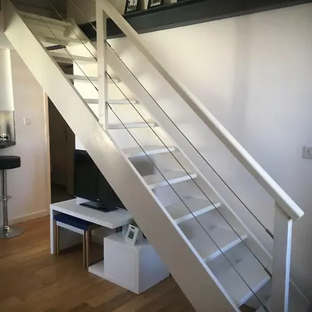 Charme Mediterraneen Votre Pied A Terre Au Coeur Du Port De *